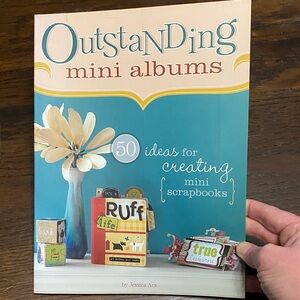 Outstanding Mini Albums: 50 Ideas for Creating Mini Scrapbooks-Paperback